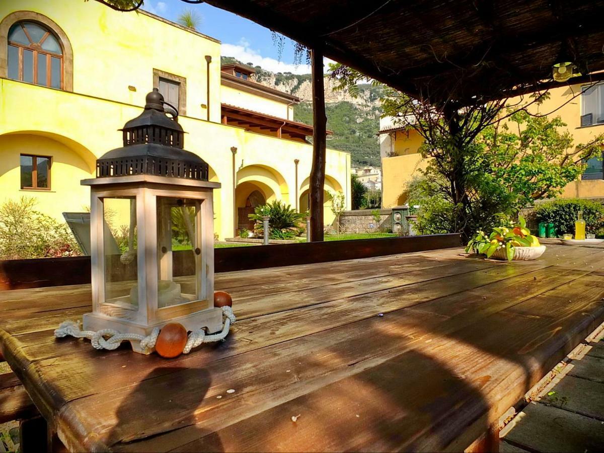 B&B Villa Elisa Meta Exterior photo